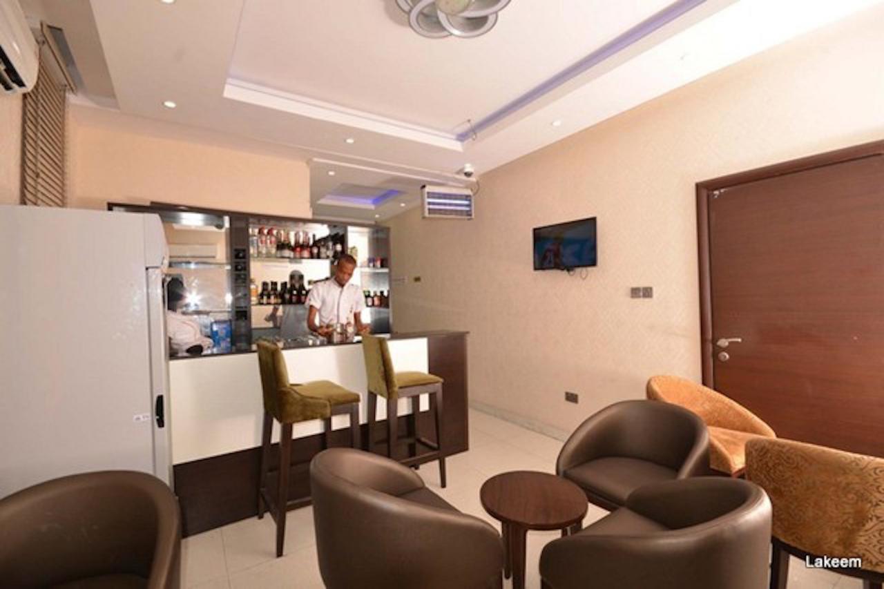 Lakeem Suites Agboyin Surulere Lagos Eksteriør bilde